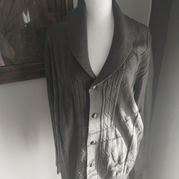 Men's Cable Knit Cardigan Sweater. XL - Picture 2 of 8